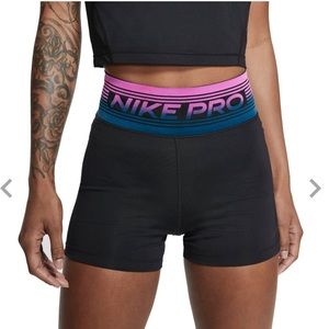 NIKE Women’s Pro Dri-FIT Spandex